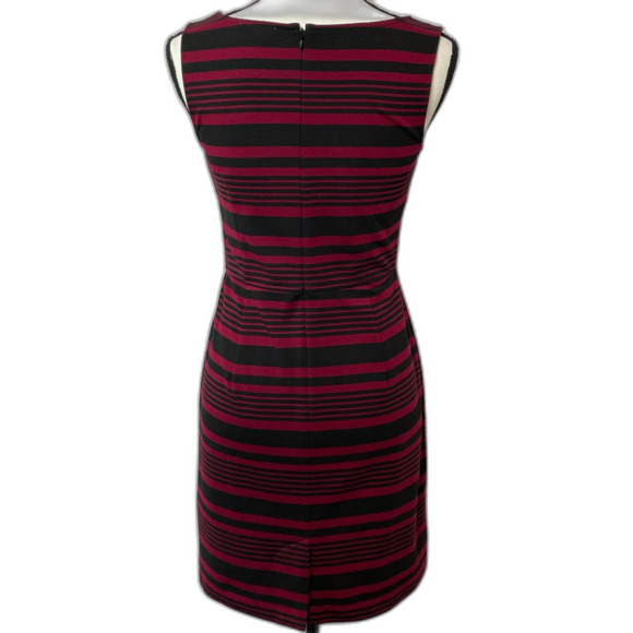 Loft Striped Sleeveless Dress Knee Length Scoop Neck Fitted Rom Com Dress - Picture 5 of 7